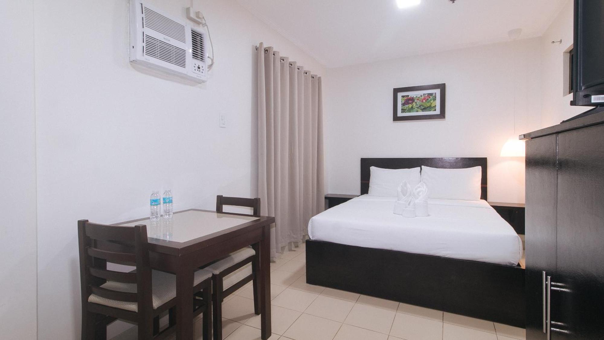 Urbanview At Evangelista Street Makati ماكاتي المظهر الخارجي الصورة